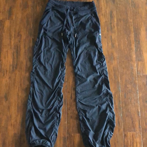 lululemon athletica Pants - Lululemon Dance Studio Pants sz 6